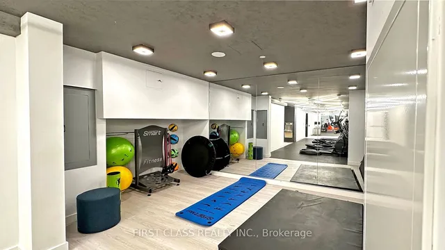 Additional image 37 of 2 Augusta Ave Unit 402