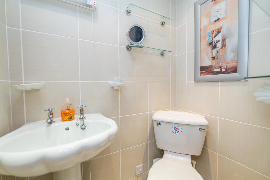 Additional image 58 of The Royal Hotel, 63 Broad Street, Fraserburgh, Aberdeenshire