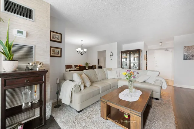 Additional image 4 of 362 The East Mall Unit 310