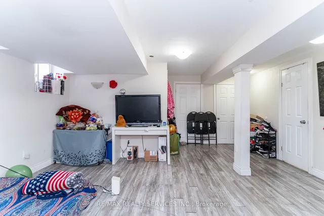 Additional image 34 of 55 Hiberton Cres