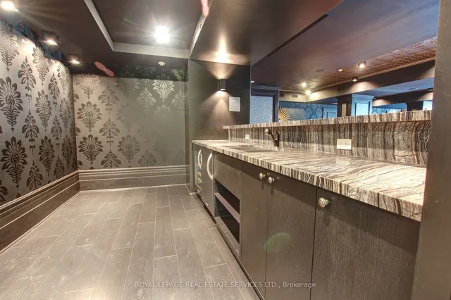 Additional image 34 of 38 The Esplanade Unit 807
