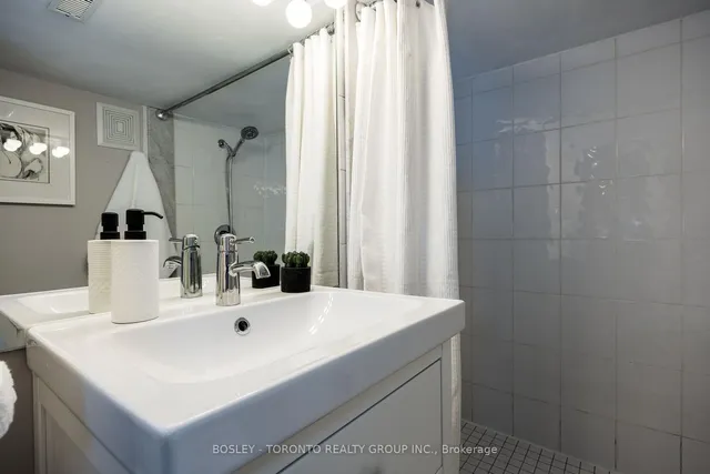 Additional image 38 of 120 Arundel Ave