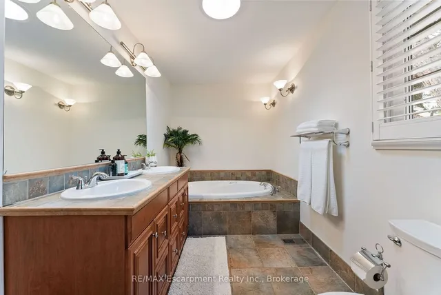 Additional image 23 of 1396 Golden Meadow Tr