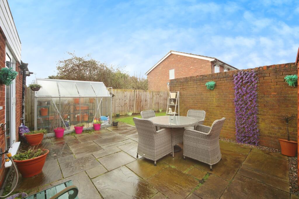 Additional image 14 of Hollyberry Close, Redditch, B98