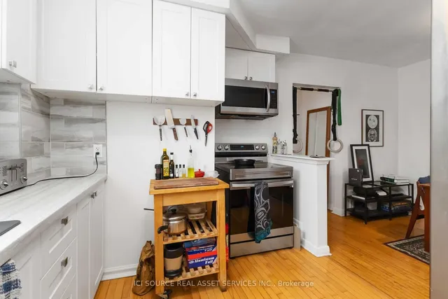 Additional image 17 of 52 Herbert Ave