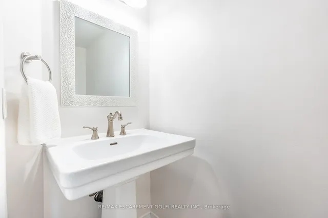 Additional image 13 of 2025 Cleaver Ave Unit 35