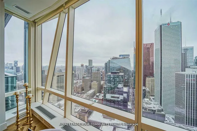 Additional image 23 of 180 University Ave Unit 5207