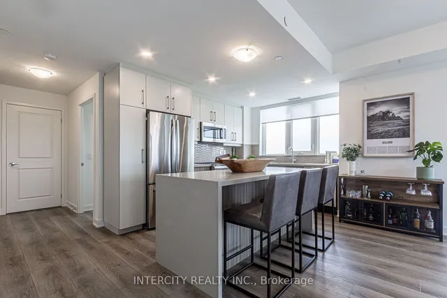 Additional image 8 of 2007 James St Unit 1307