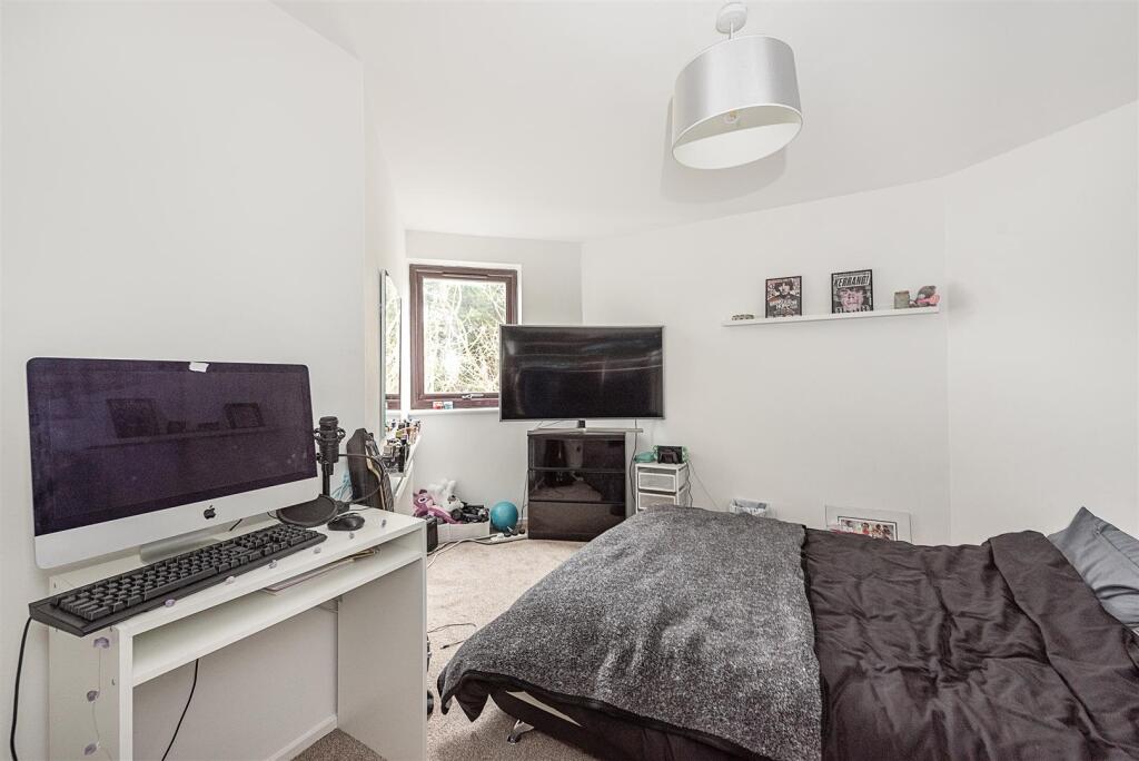 Additional image 6 of Clarendon Road, Harpenden