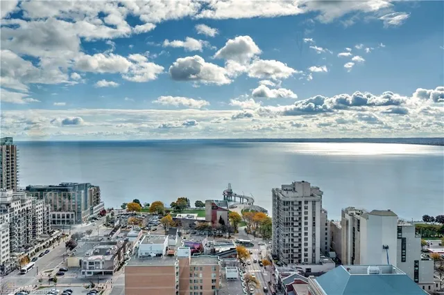 Additional image 37 of 2007 James St Unit 407