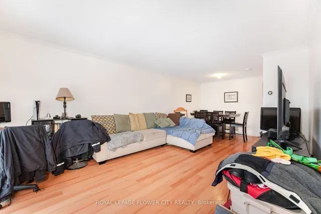 Additional image 22 of 144 ABELL Dr