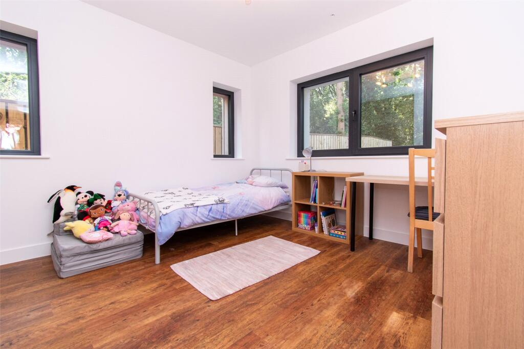 Additional image 22 of Park Street Lane, Park Street, St. Albans, Hertfordshire, AL2