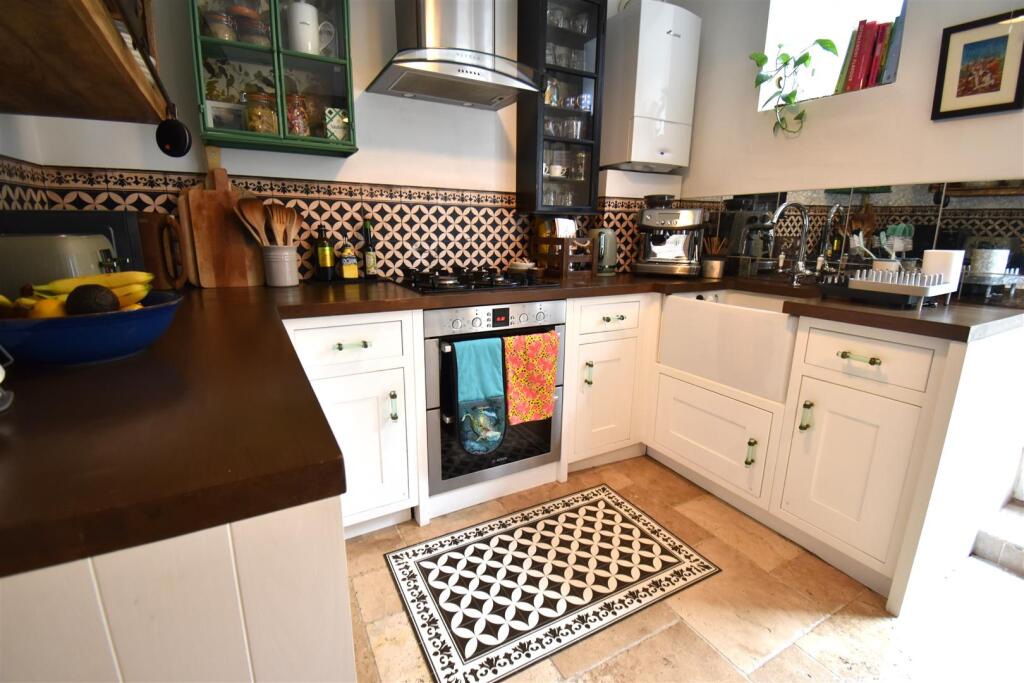 Additional image 6 of Superb Garden Apartment Beaconsfield Road, Clifton, Bristol