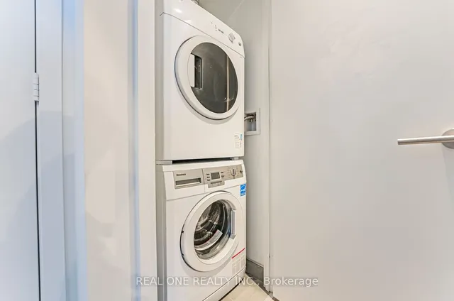 Additional image 28 of 161 Roehampton Ave Unit 2902