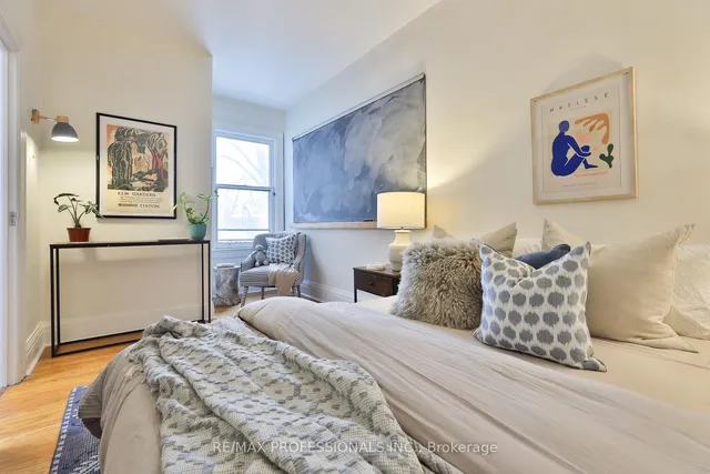 Additional image 20 of 253 Howland Ave