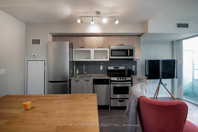 Additional image 4 of 36 Lisgar St Unit 512W