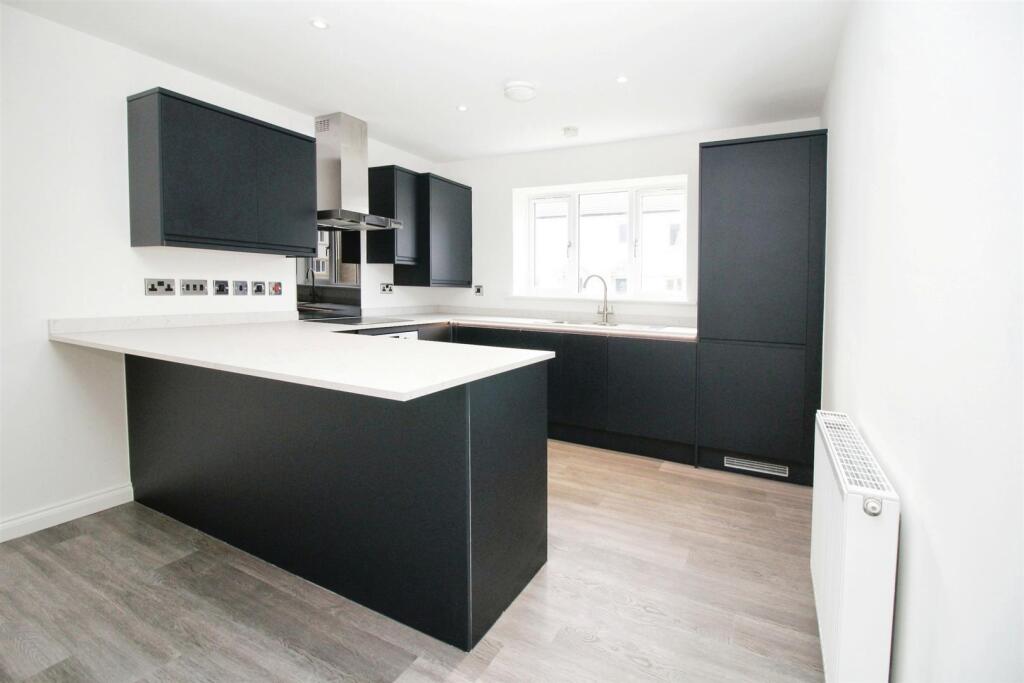 Additional image 35 of Victoria Road, Bradford, BD2 2DJ