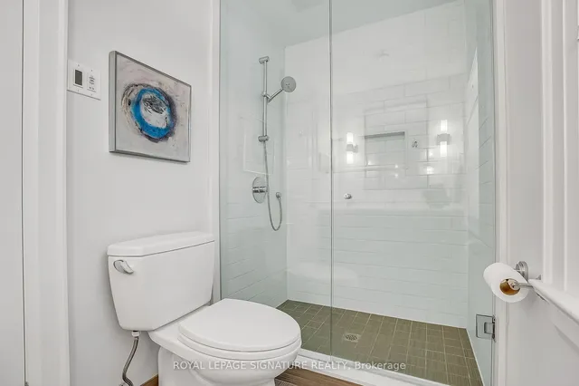 Additional image 30 of 32 Southlea Ave