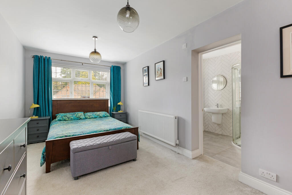 Additional image 6 of Meadow Walk, Harpenden, AL5