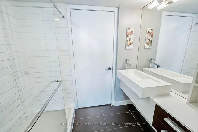 Additional image 27 of 38 Dan Leckie Way Unit 1611