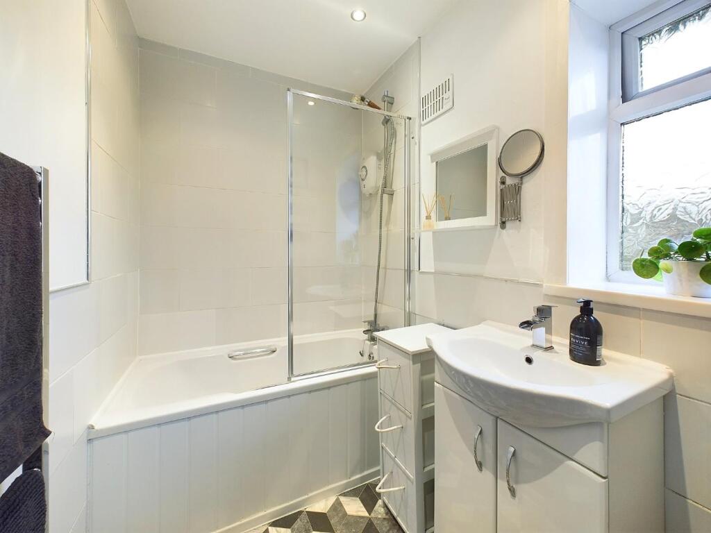 Additional image 8 of Glenside Road, Shipley