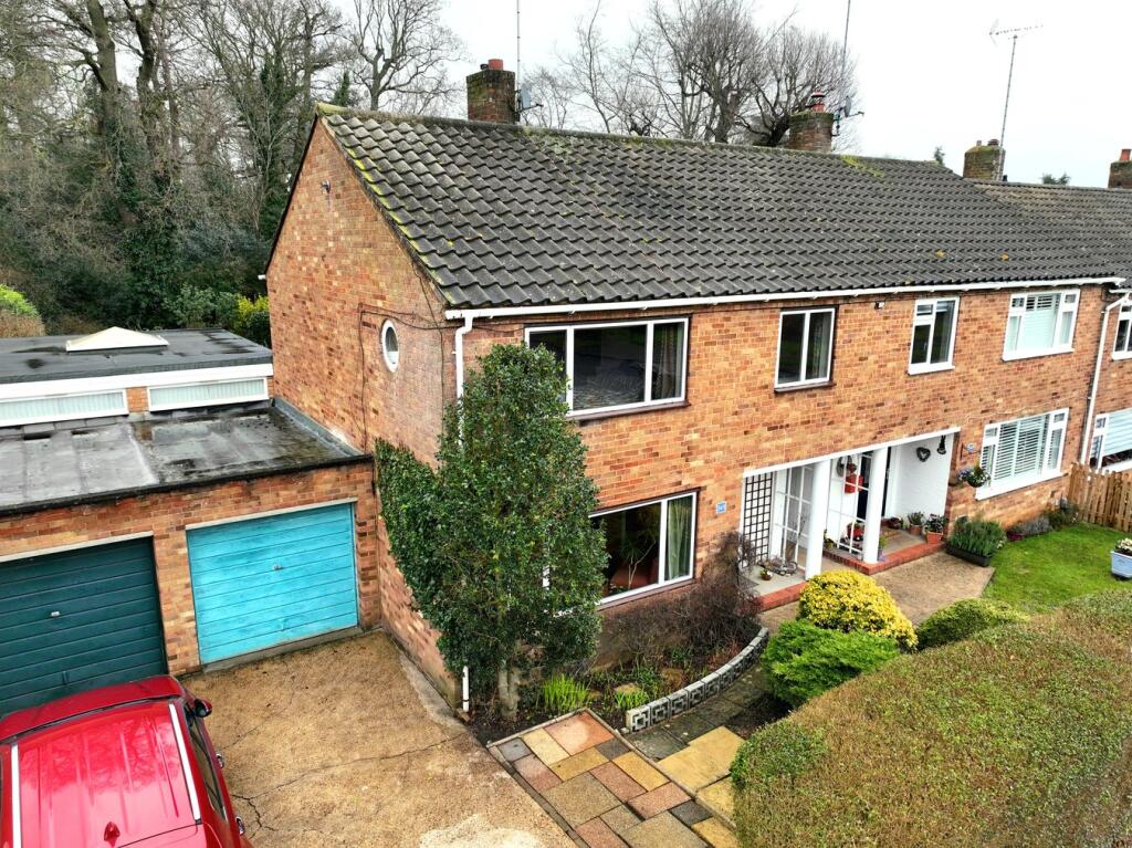 Knightsfield, Welwyn Garden City, AL8