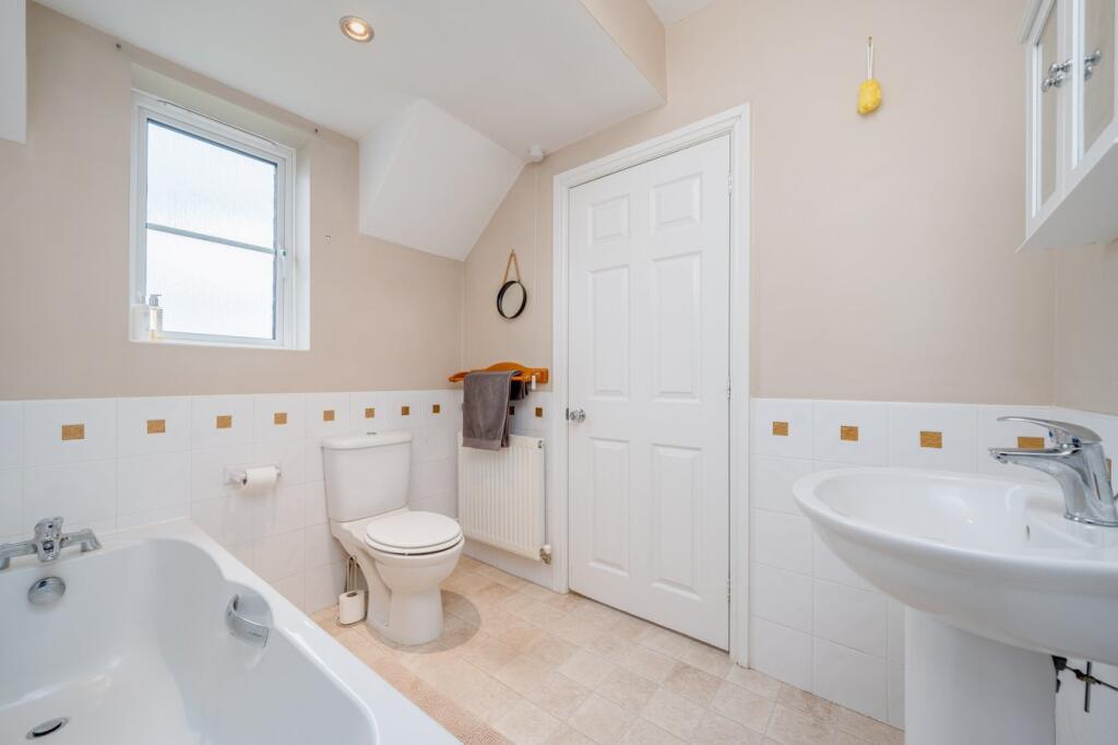 Additional image 14 of Arnhem Close, Gilstead, Bingley, BD16