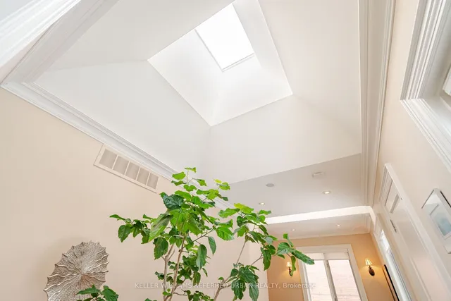 Additional image 32 of 290 Russell Hill Rd