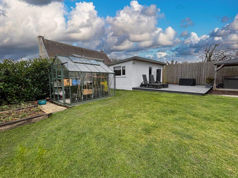 Additional image 16 of 28 Stallcourt Avenue, Llantwit Major, The Vale of Glamorgan CF61 1TE