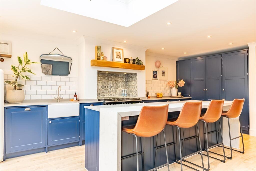 Additional image 9 of Park Lane, Colney Heath, St. Albans