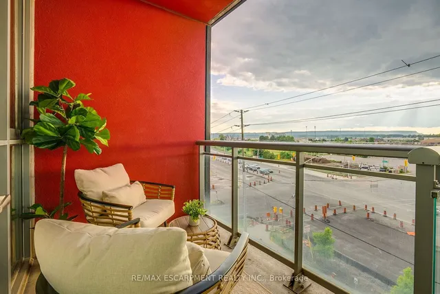 Additional image 33 of 5230 DUNDAS St Unit 527