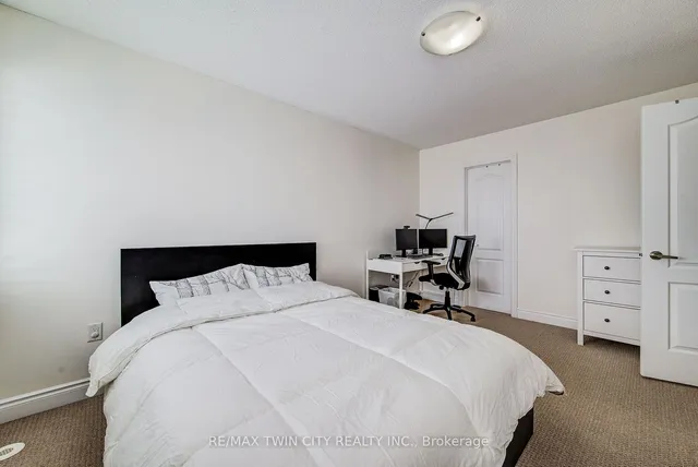 Additional image 33 of 599 Speyer Circ