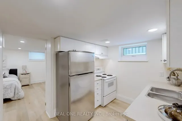 Additional image 33 of 3 Sevenoaks Ave