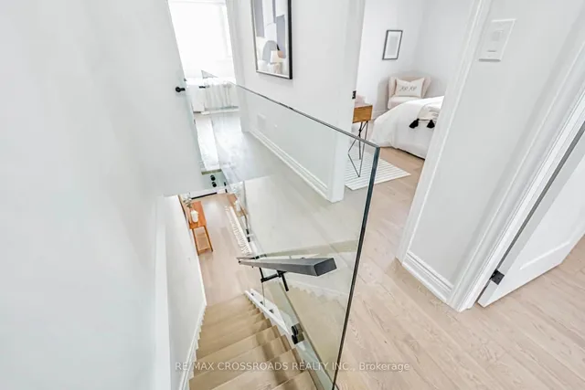 Additional image 9 of 548 Glebeholme Blvd