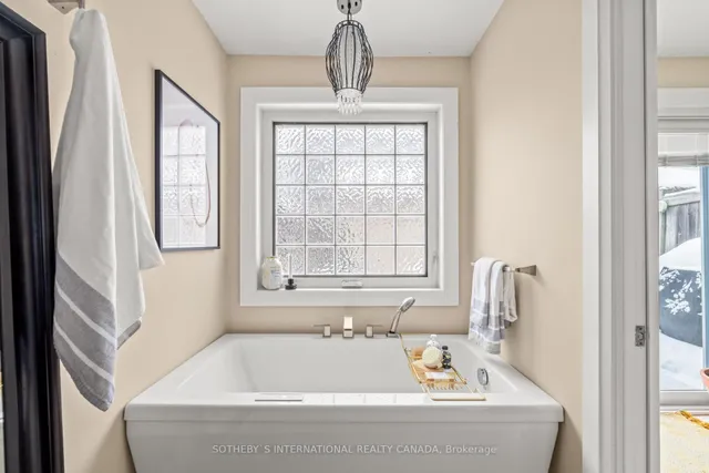 Additional image 19 of 48 Logan Ave