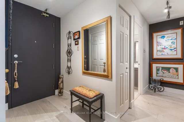 Additional image 3 of 2210 Lakeshore Rd Unit 304