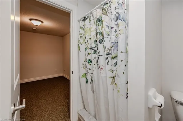 Additional image 39 of 76 Woolwich St Unit 7