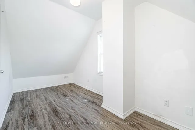 Additional image 29 of 73 Hope Ave