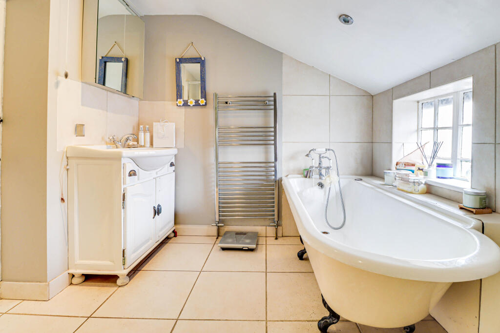 Additional image 11 of High Street, Redbourn, AL3 7LW