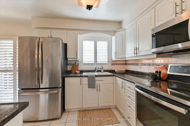 Additional image 10 of 11 Sandmere Ave