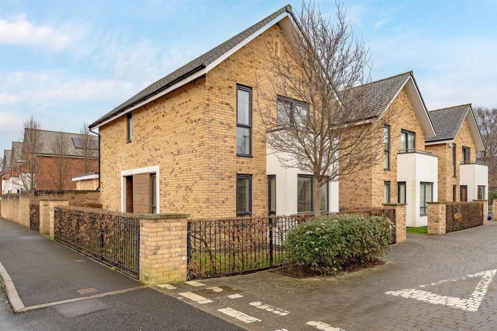 Additional image 24 of Hannah Drive, Locking Parklands - LARGE EXTENSION