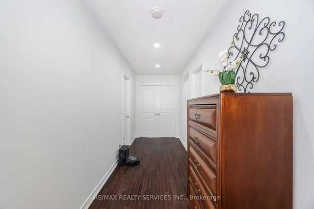 Additional image 26 of 71 Vanderpool Cres