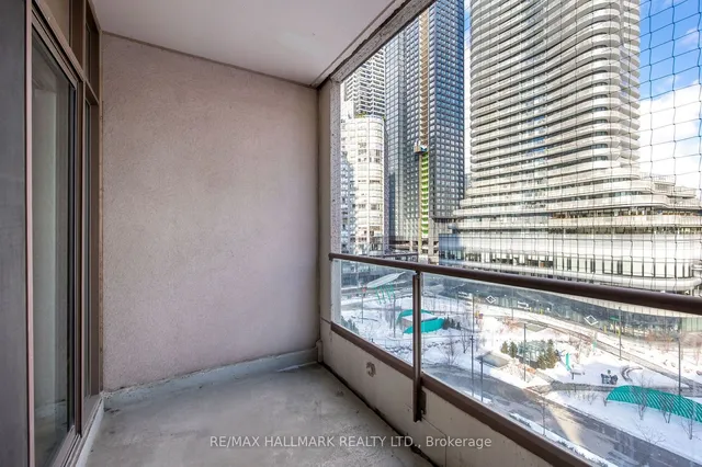 Additional image 18 of 909 Bay St Unit 709