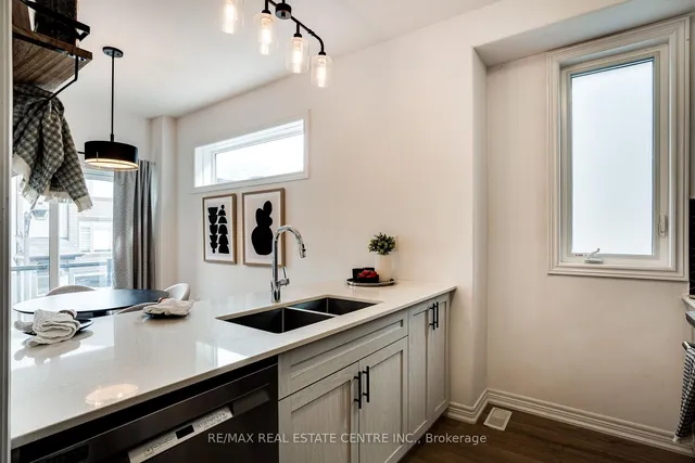 Additional image 20 of 575 Woodward Ave Unit 42