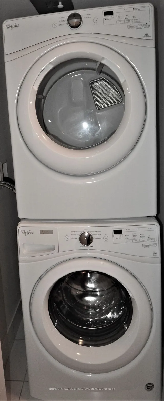 Additional image 8 of 525 Adelaide St Unit 1221