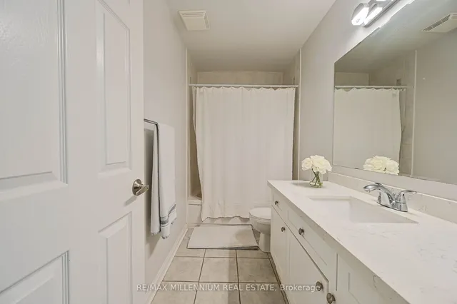 Additional image 33 of 27 Vista Green Cres