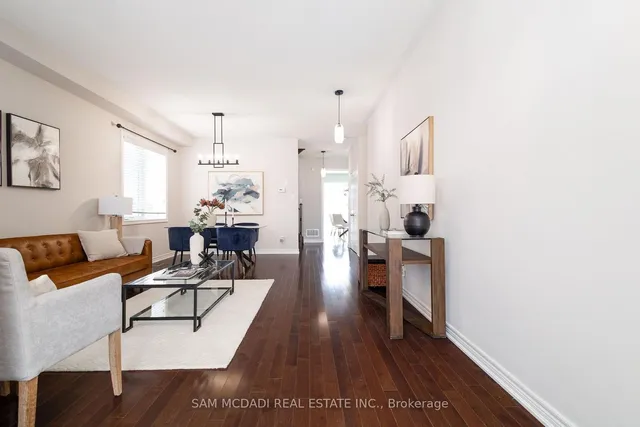 Additional image 3 of 296 Wrigglesworth Cres