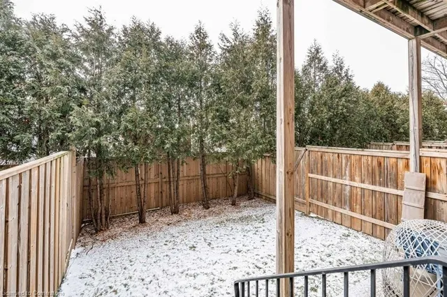 Additional image 36 of 2220 Queensway Dr Unit 13