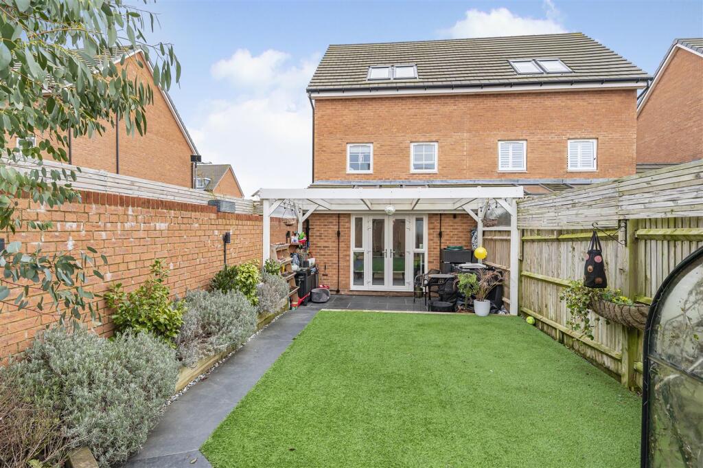 Additional image 16 of Skylark Avenue, Peacehaven