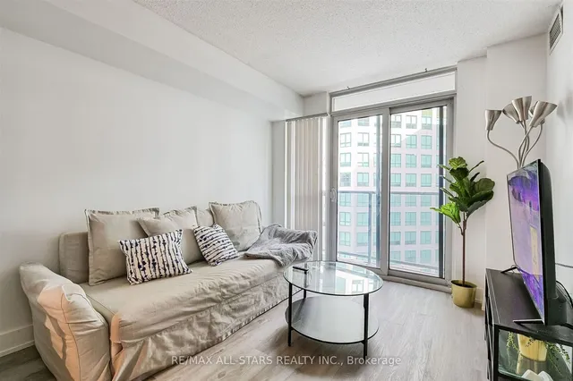 Additional image 8 of 20 Blue Jays Way Unit 1008